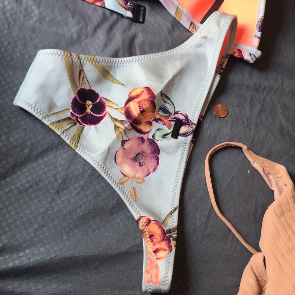 Triangl bikini - Picture 3 of 8